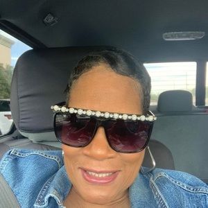 Meet your Posher, Carol